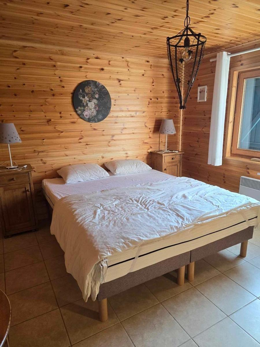 L'Heureux Reve Villa Érezée Exteriör bild